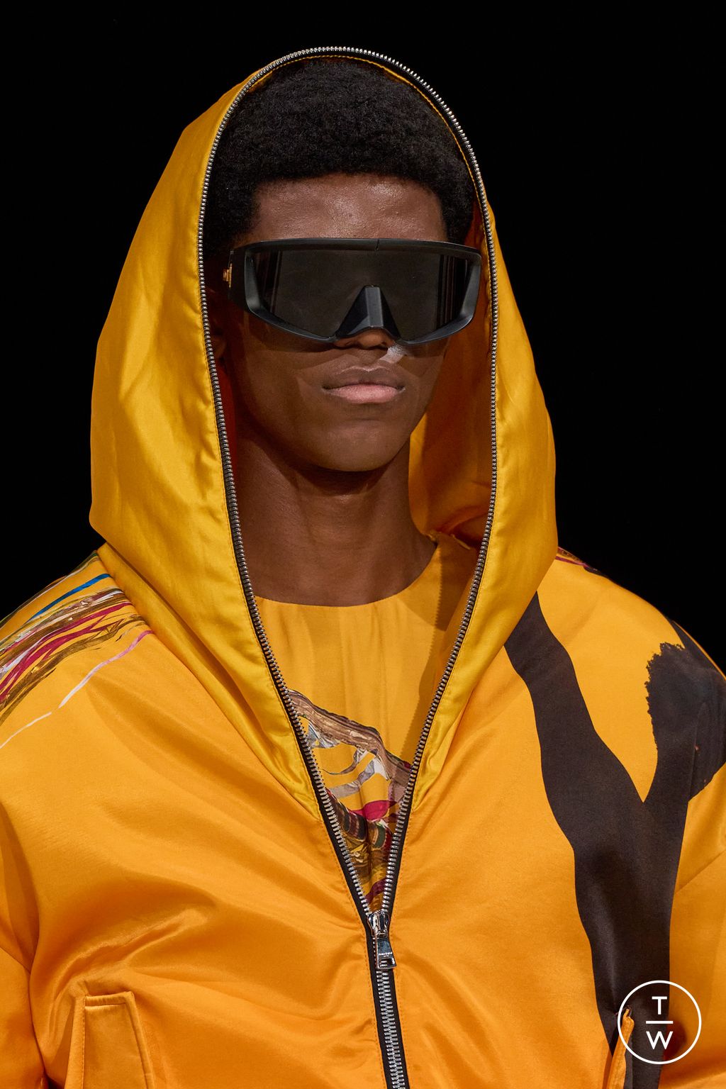 Fashion Week Paris Fall/Winter 2024 look 60 from the Balmain collection menswear accessories