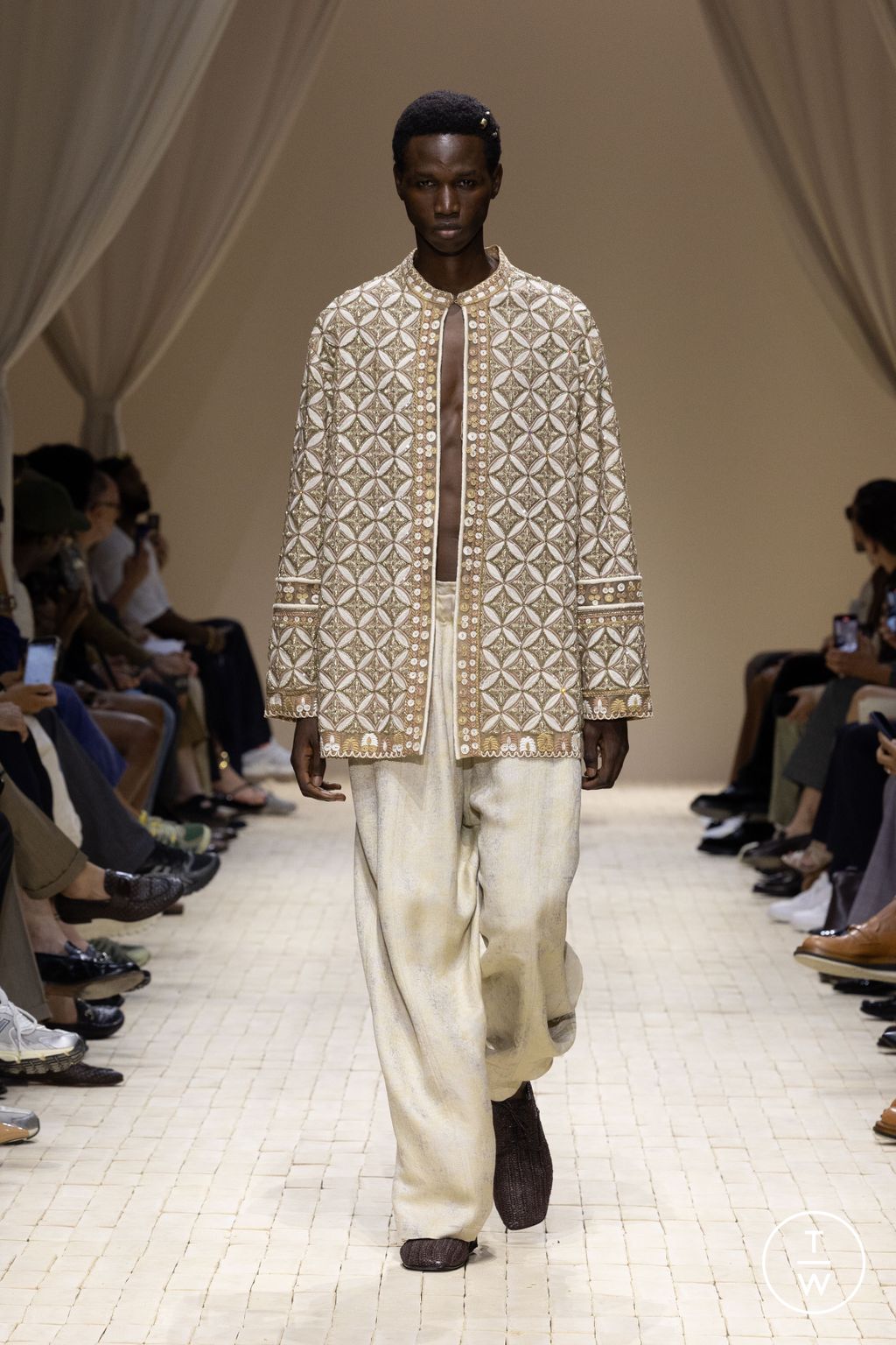 Fashion Week Milan Spring/Summer 2026 look 97 de la collection Emporio Armani menswear