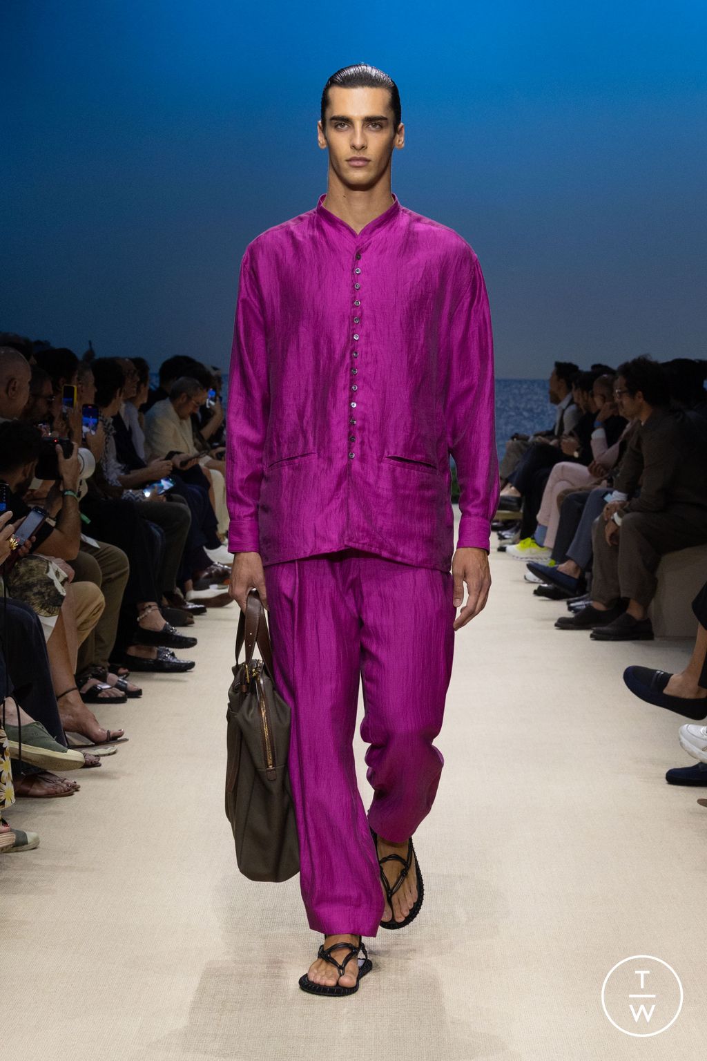 Fashion Week Milan Spring/Summer 2026 look 97 from the Giorgio Armani collection menswear