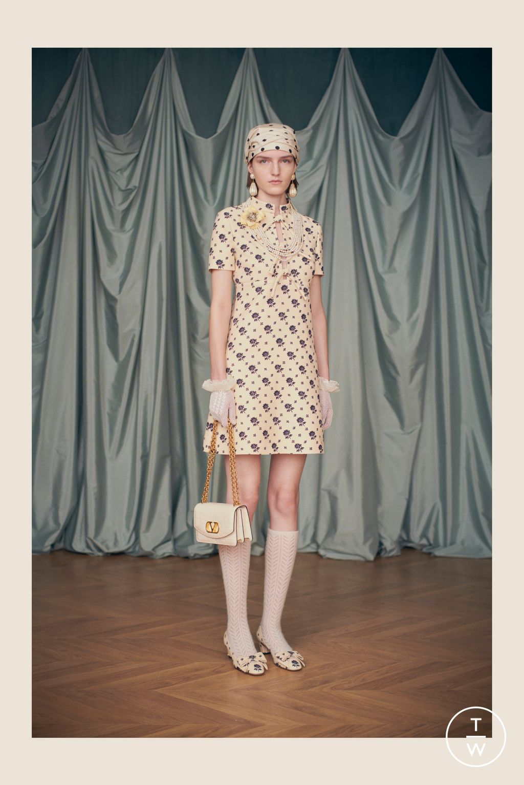 Fashion Week Paris Resort 2025 look 96 from the Valentino collection womenswear