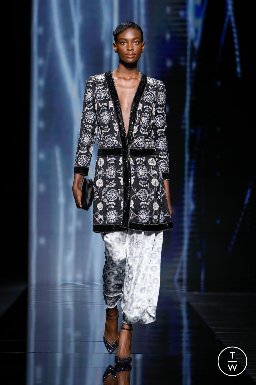 Fashion Week Milan Spring/Summer 2021 look 98 de la collection Giorgio Armani womenswear