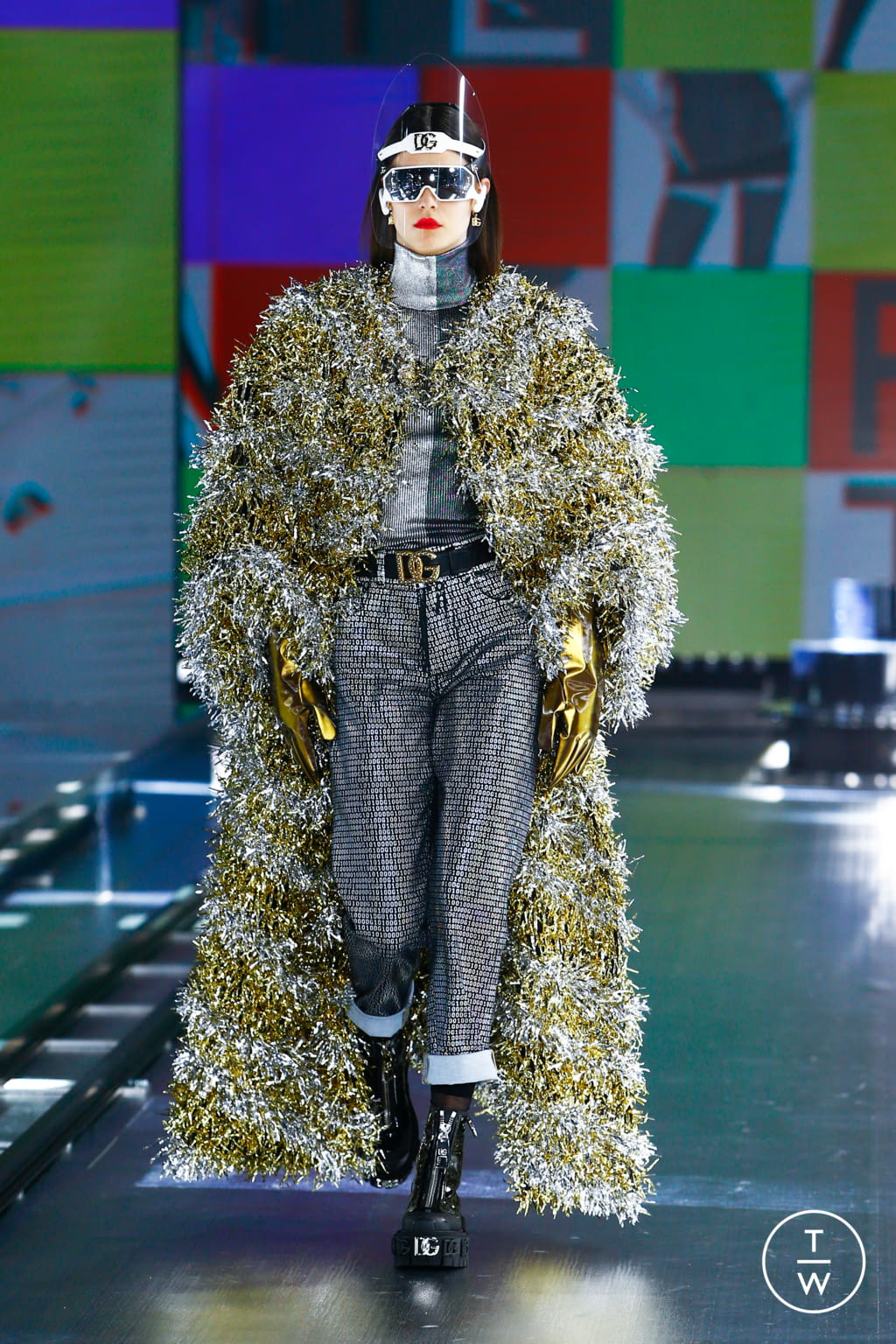 Fashion Week Milan Fall/Winter 2021 look 108 from the Dolce & Gabbana collection 女装