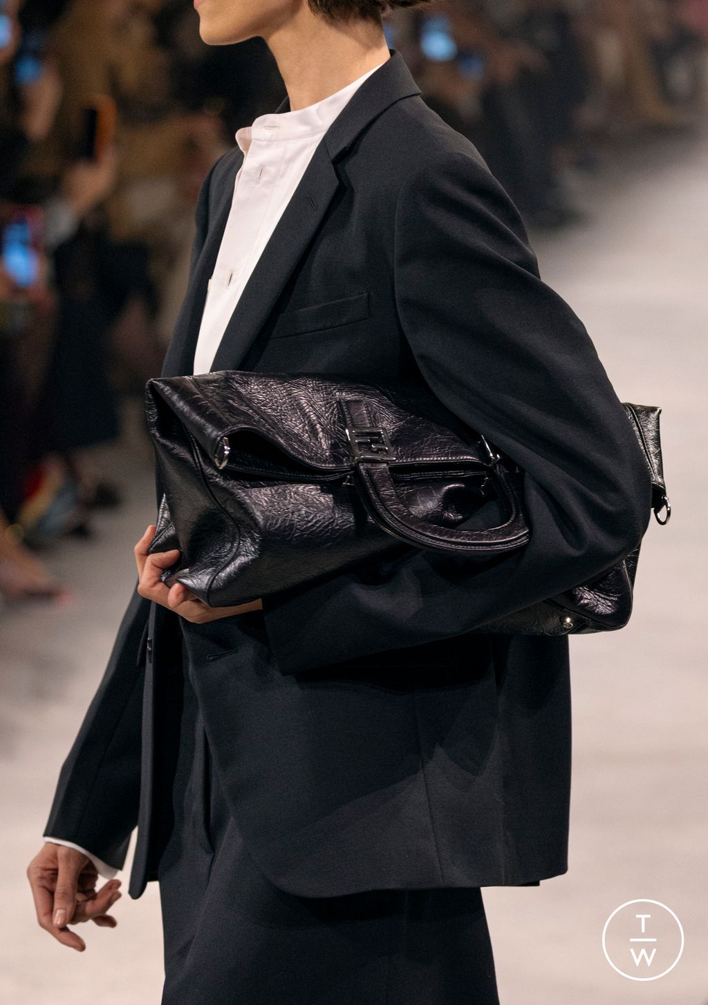 Fashion Week Milan Fall/Winter 2026 look 11 from the Fendi collection 女装配饰