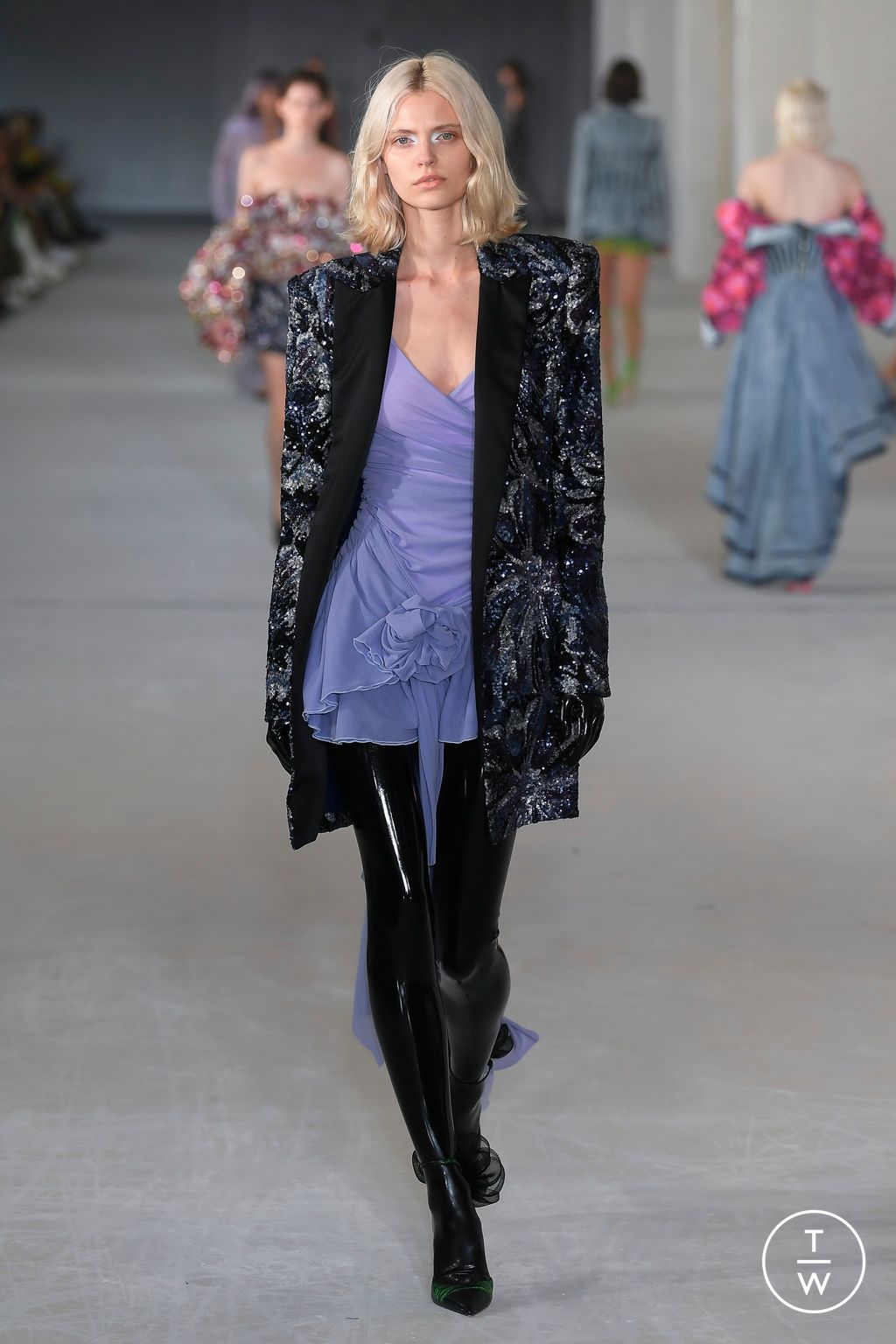 Fashion Week New York Spring/Summer 2023 look 22 de la collection Prabal Gurung womenswear