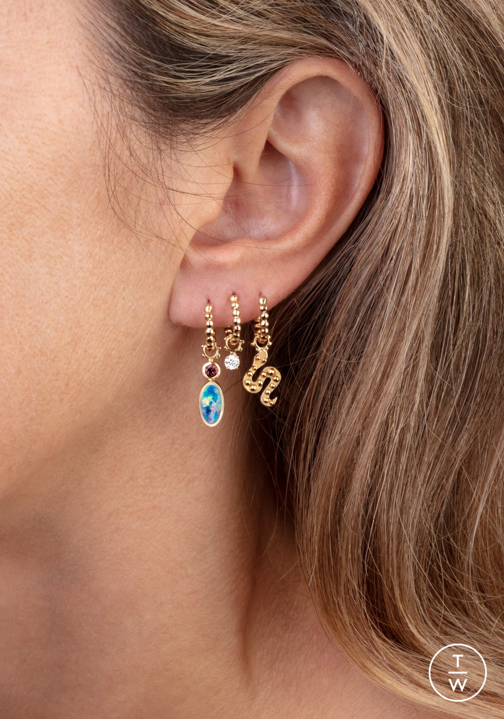 Fashion Week Paris Fall/Winter 2021 look 7 from the Gaya collection womenswear accessories