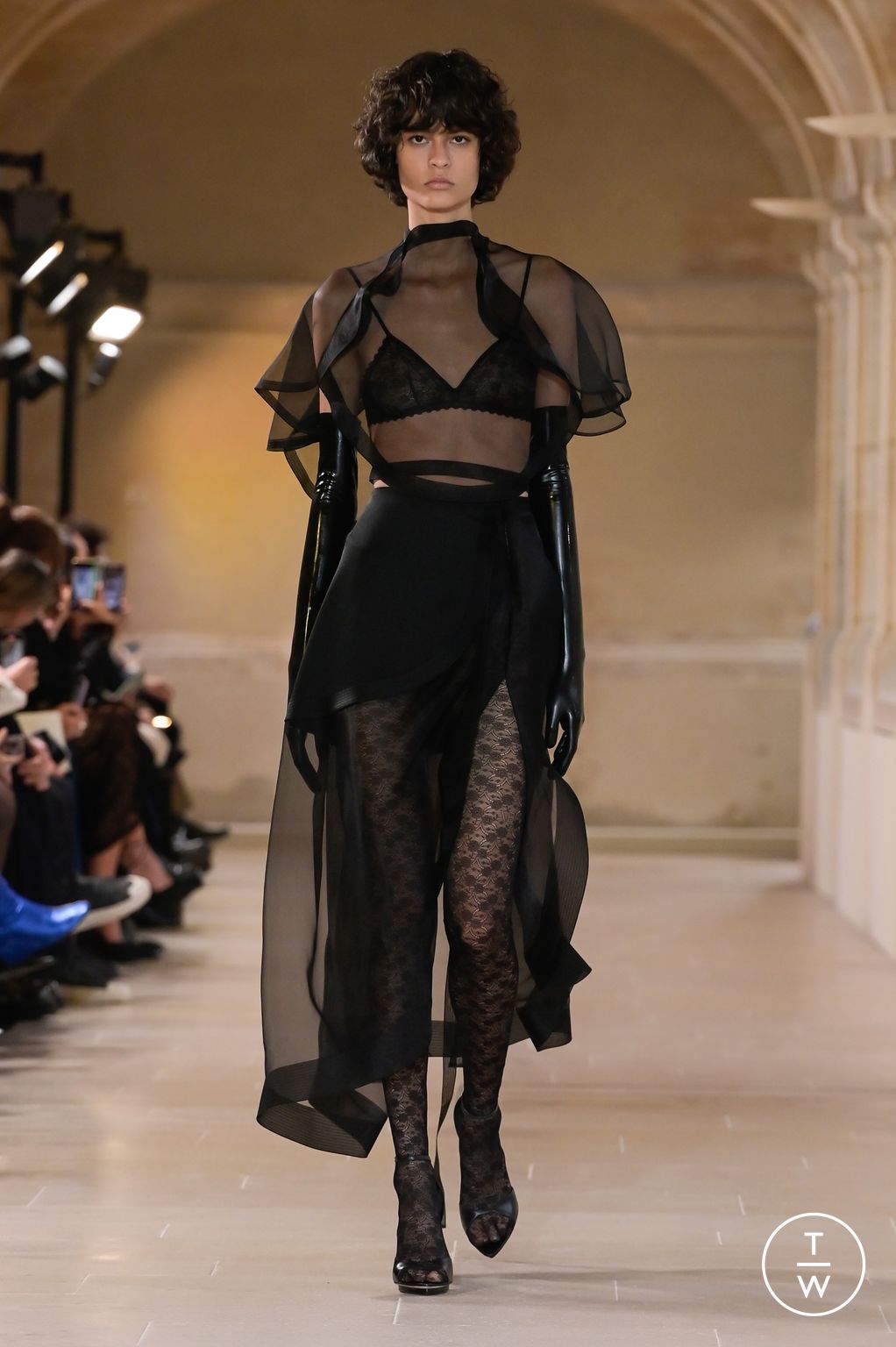 Fashion Week Paris Spring/Summer 2023 look 31 from the Victoria Beckham collection womenswear