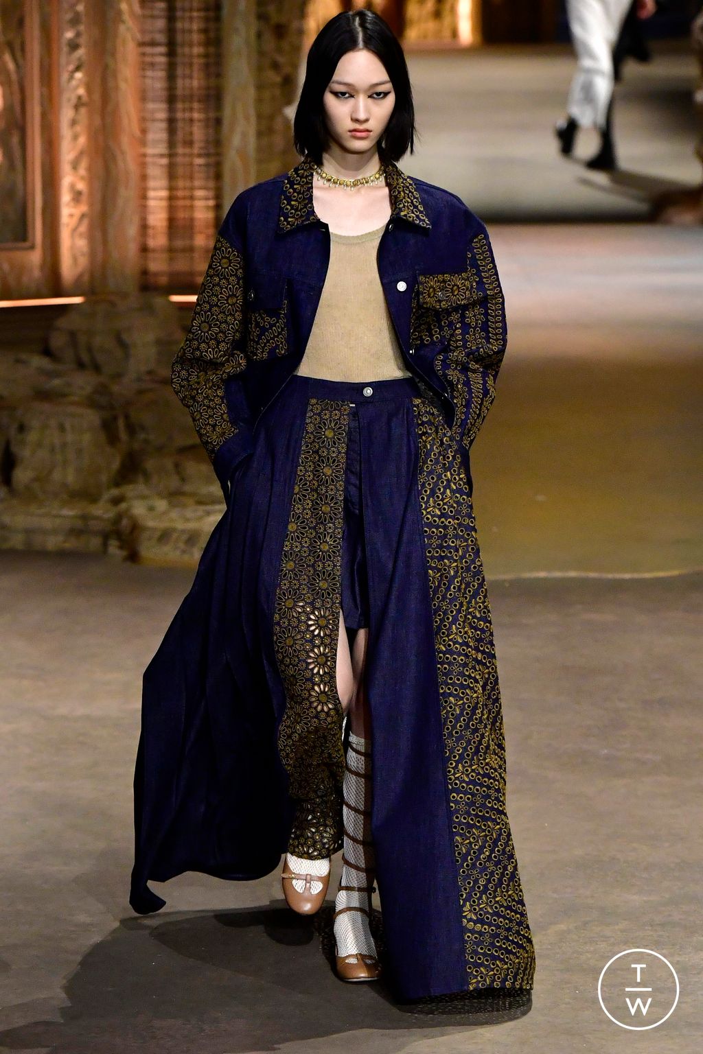 Fashion Week Paris Spring/Summer 2023 look 39 from the Christian Dior collection womenswear