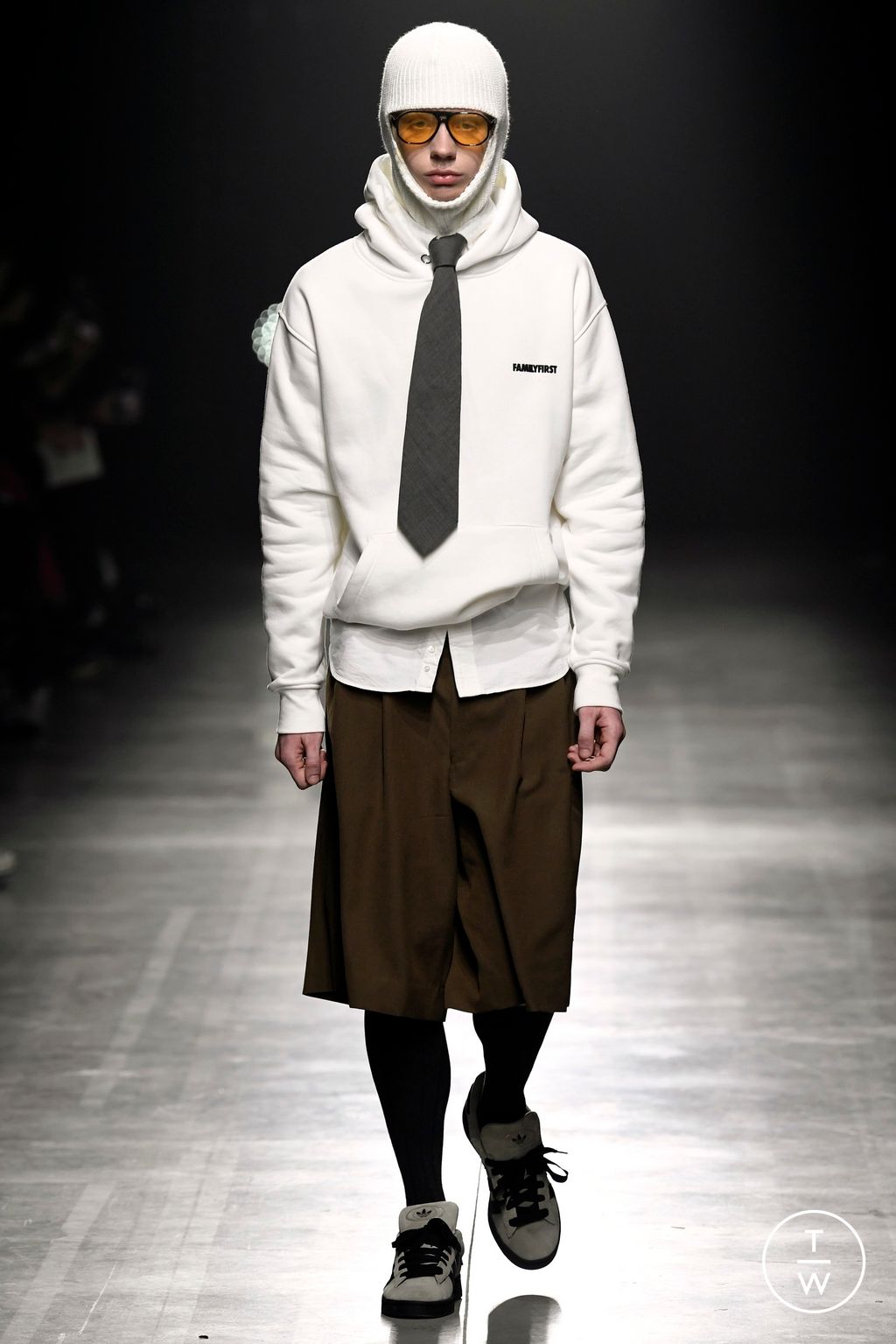 Fashion Week Milan Fall/Winter 2023 look 4 from the Family First collection 男装