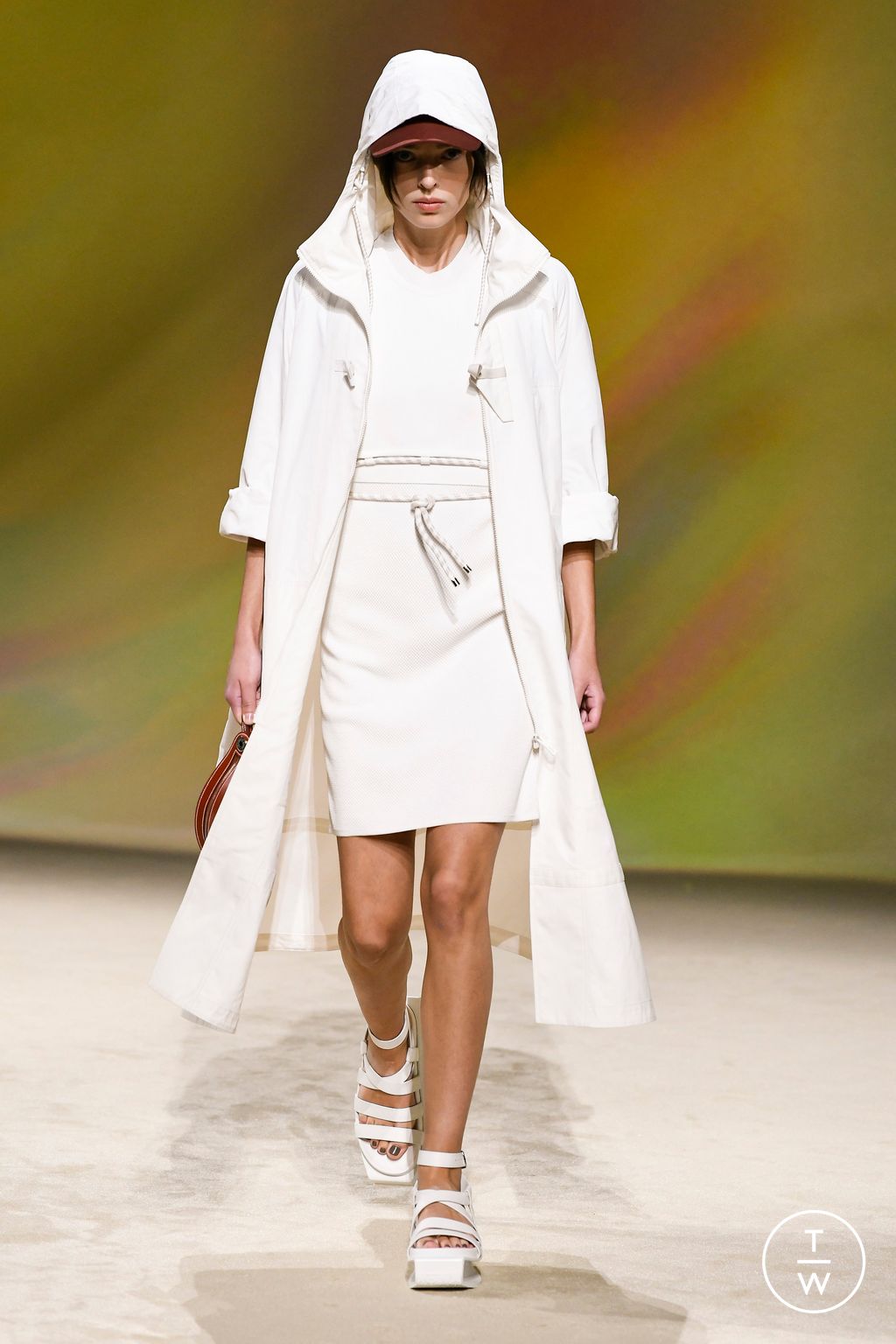 Fashion Week Paris Spring/Summer 2023 look 19 from the Hermès collection 女装
