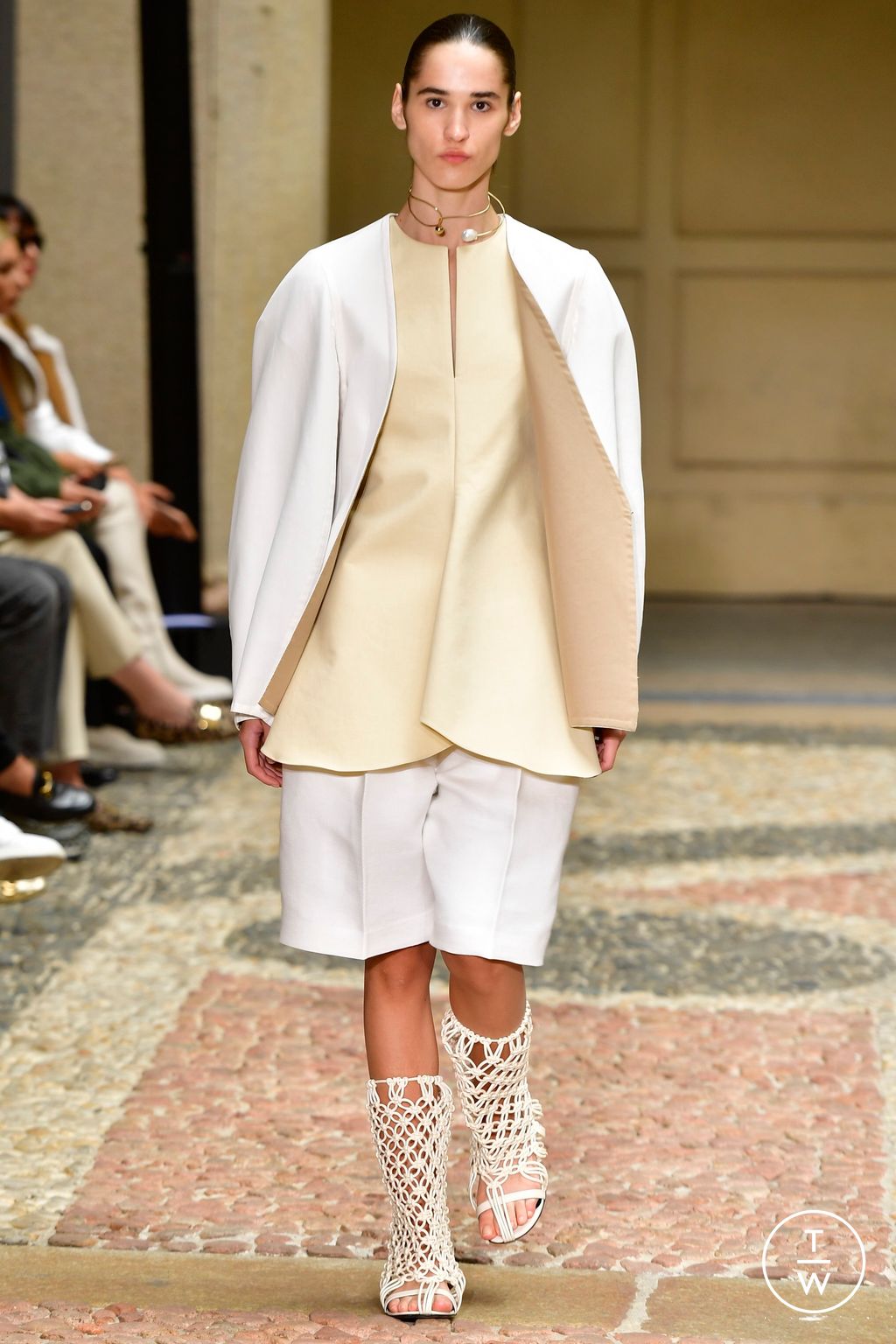 Fashion Week Milan Spring/Summer 2023 look 30 from the Calcaterra collection womenswear