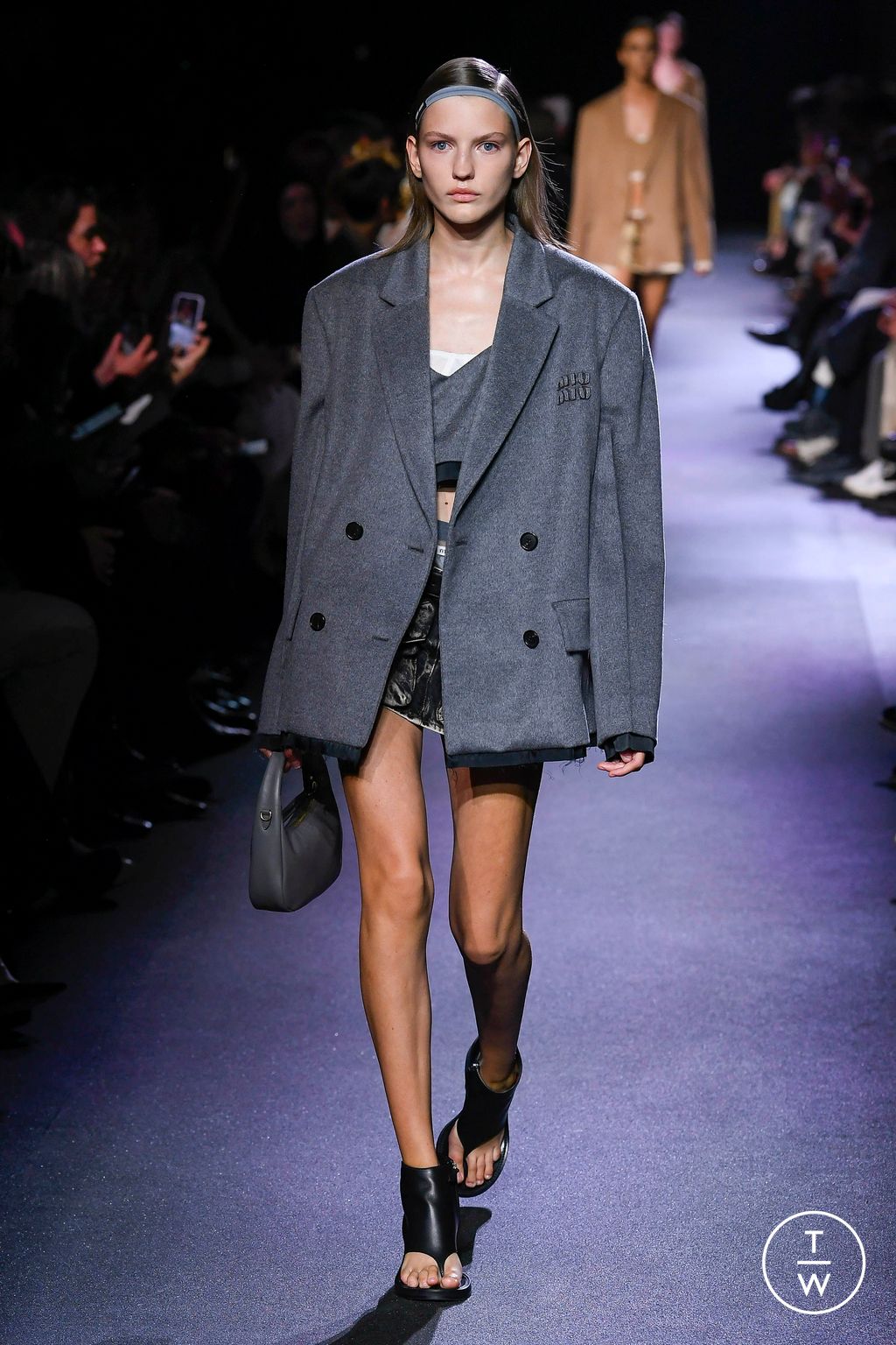 Fashion Week Paris Spring/Summer 2023 look 17 from the Miu Miu collection womenswear