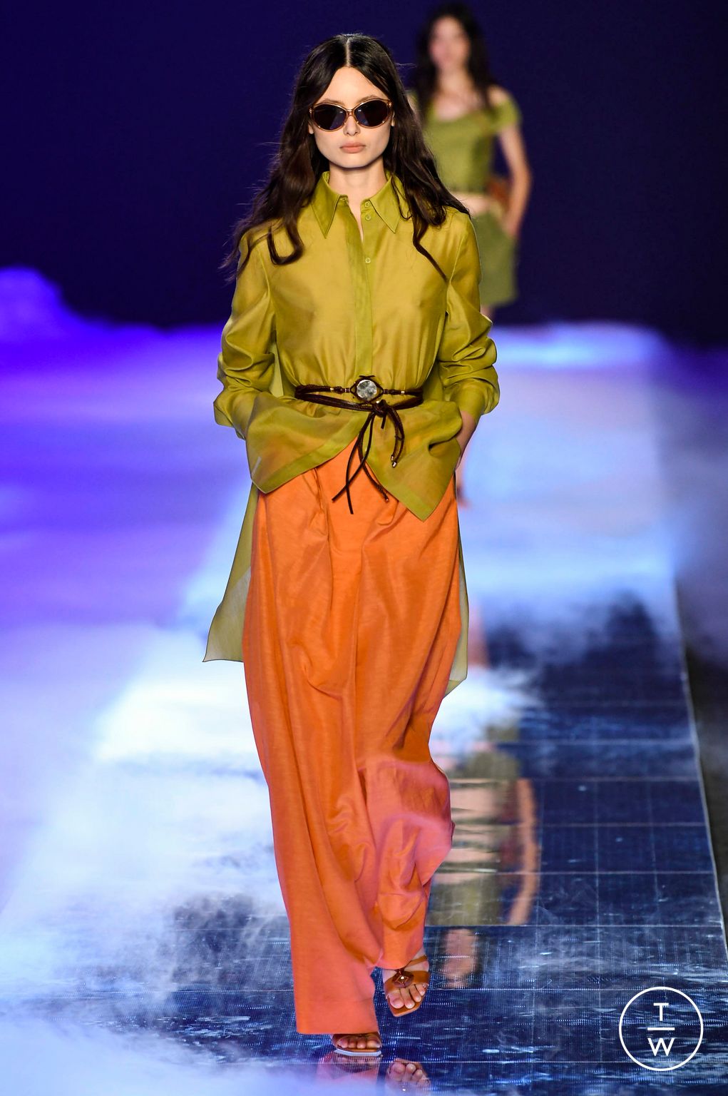 Fashion Week Milan Spring/Summer 2023 look 16 from the Alberta Ferretti collection womenswear