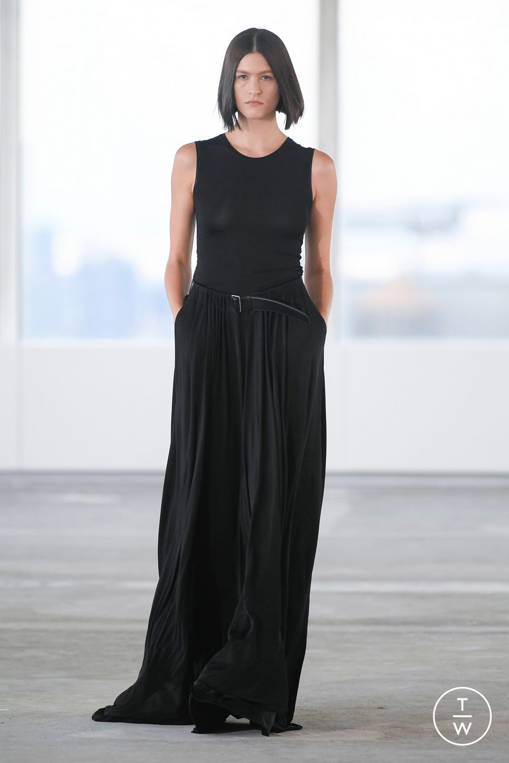 Fashion Week New York Spring/Summer 2023 look 36 from the Peter Do collection 女装