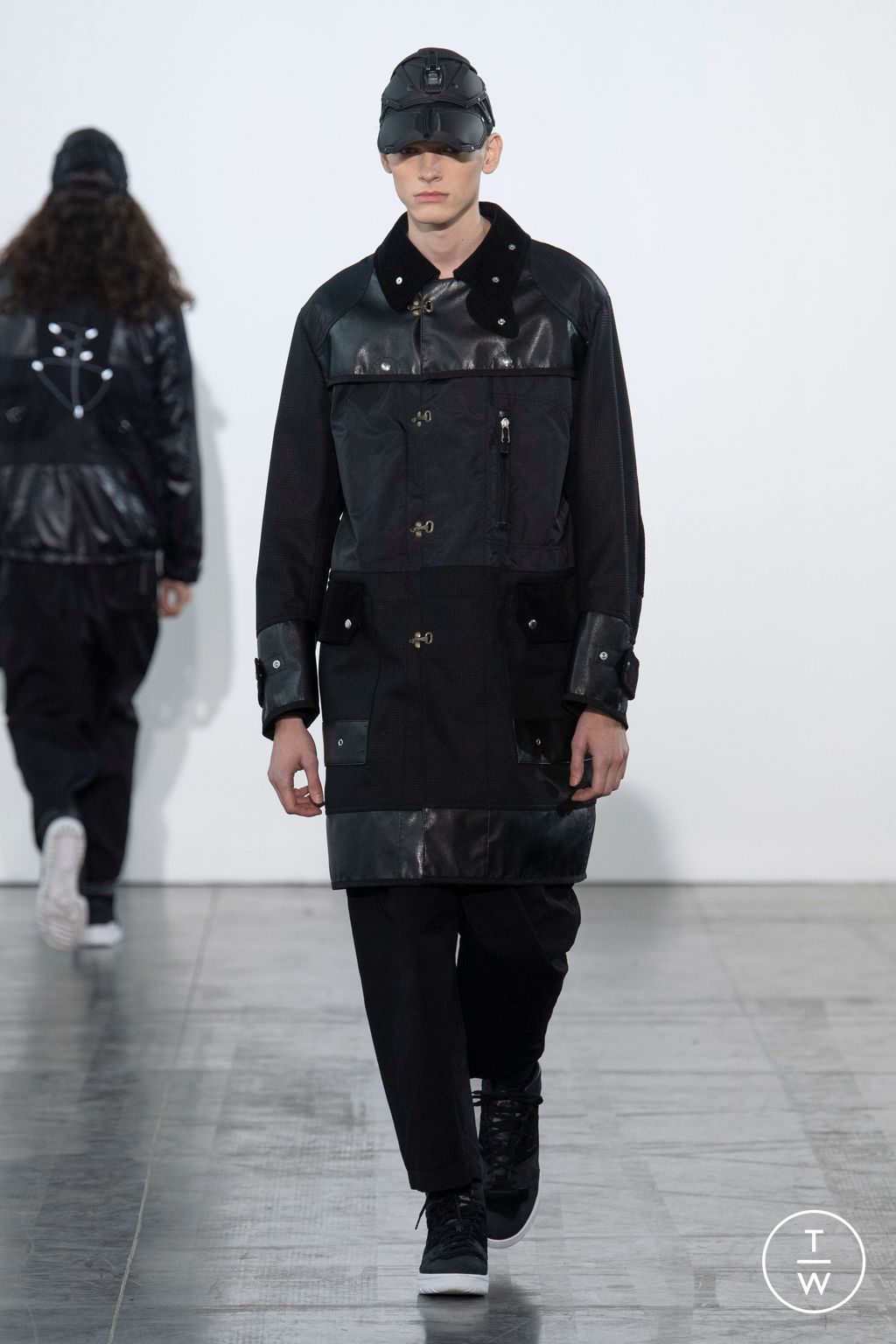 Fashion Week Paris Fall/Winter 2023 look 25 from the Junya Watanabe Man collection menswear