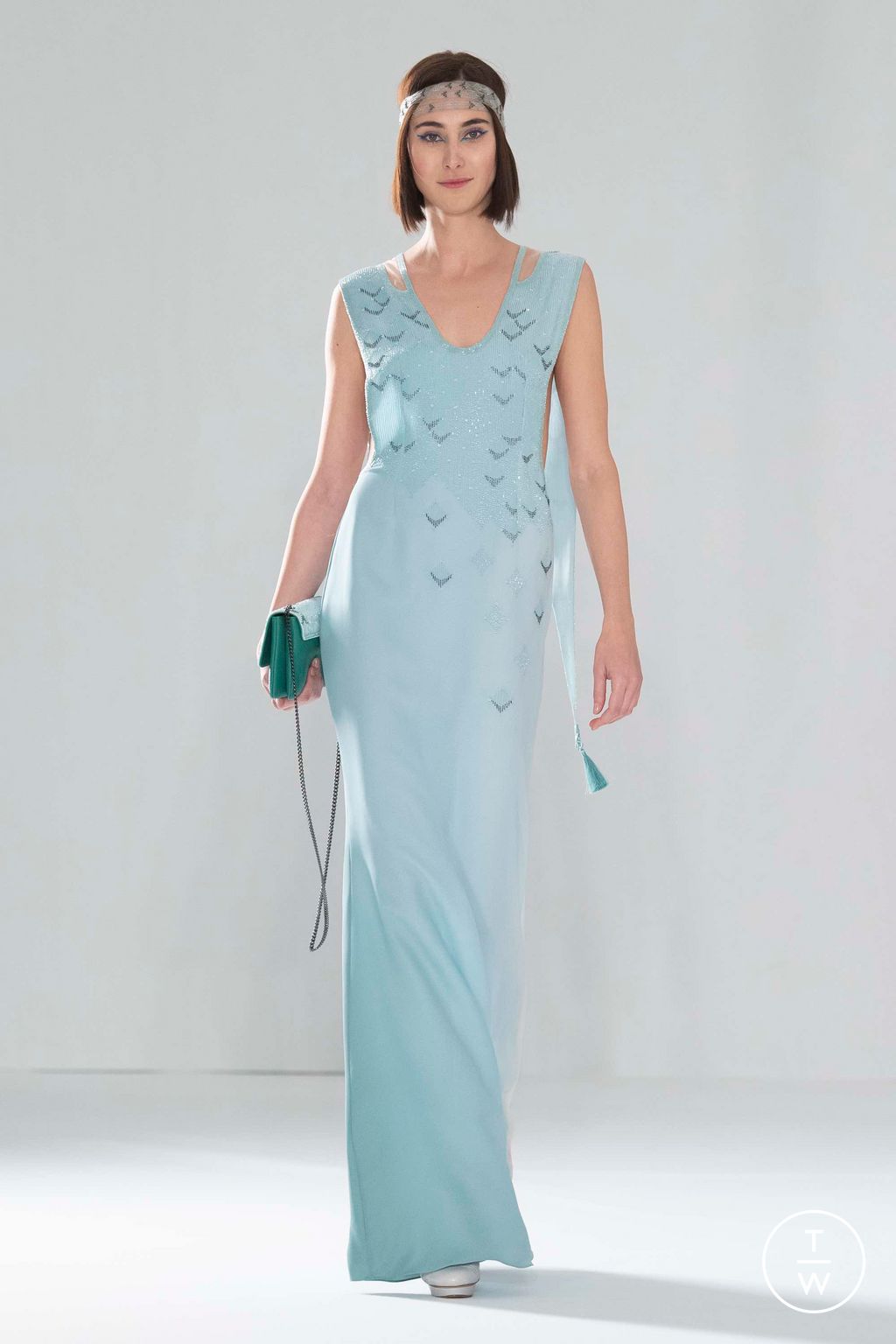 Fashion Week Paris Spring/Summer 2023 look 21 from the Julien Fournié collection couture