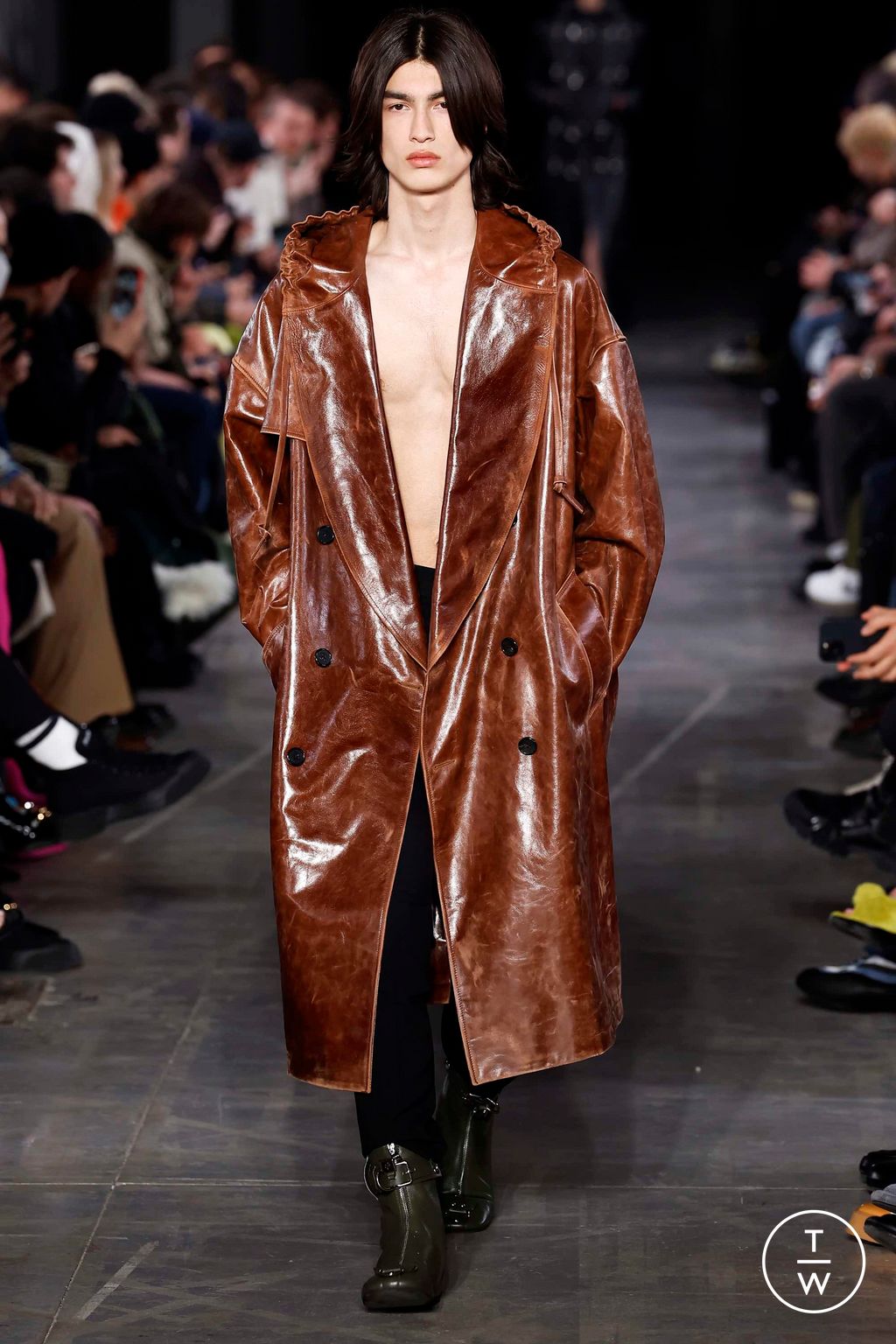 Fashion Week Milan Fall/Winter 2023 look 8 from the JW Anderson collection 男装