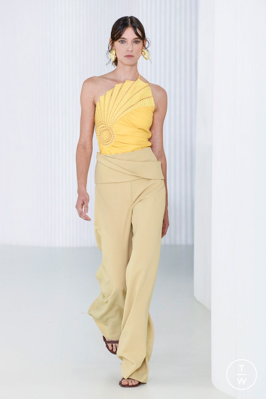 Fashion Week New York Spring/Summer 2023 look 28 de la collection Simkhai womenswear
