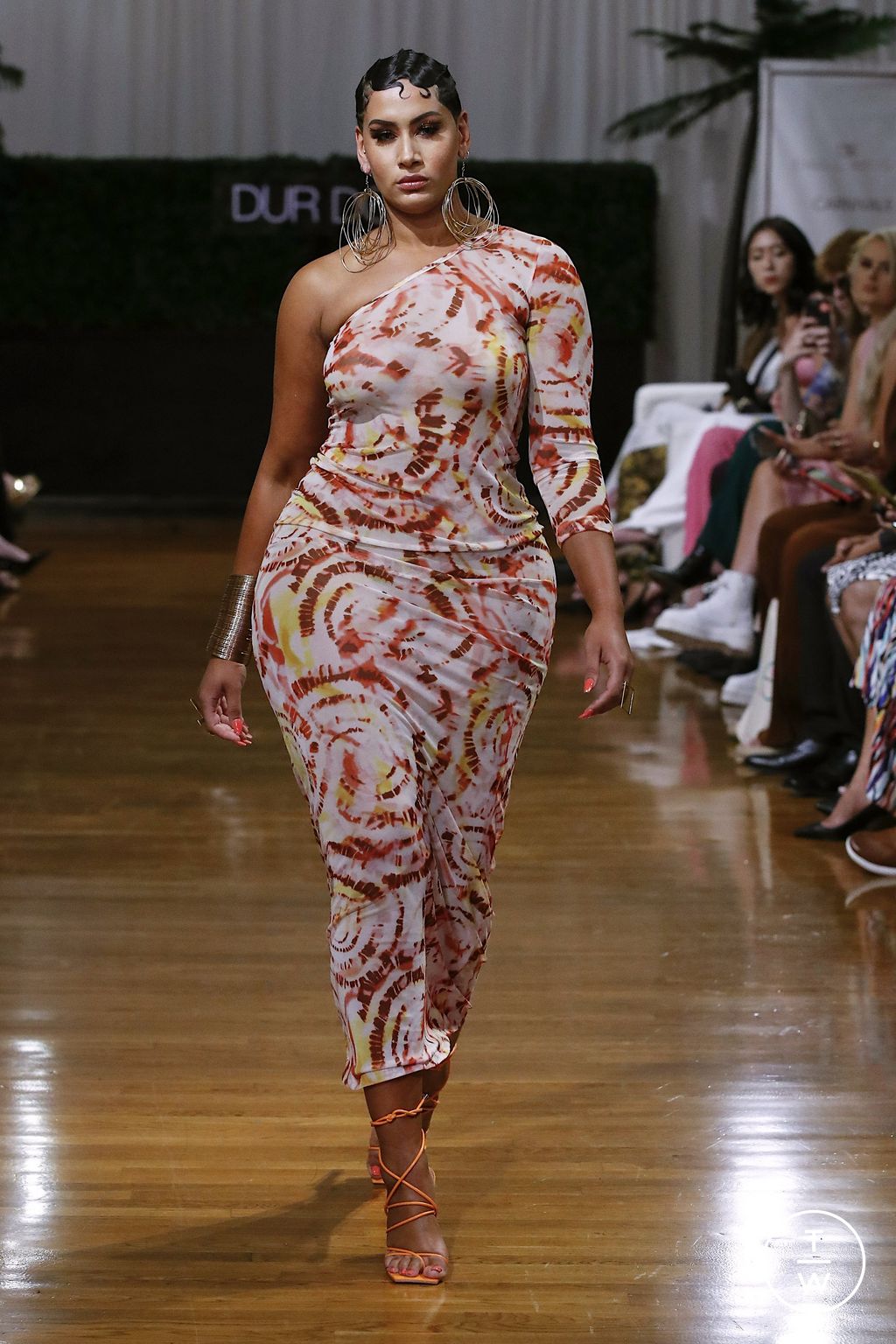 Fashion Week New York Spring/Summer 2023 look 21 de la collection Dur Doux womenswear