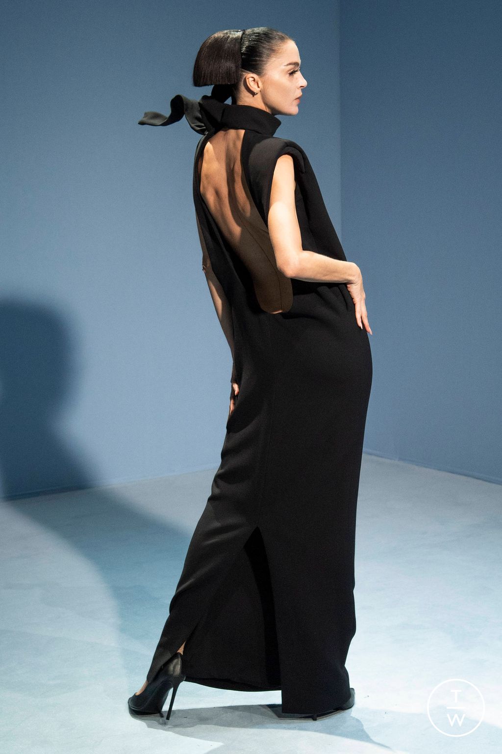 Fashion Week Paris Spring/Summer 2023 look 33 de la collection Jean Paul Gaultier couture