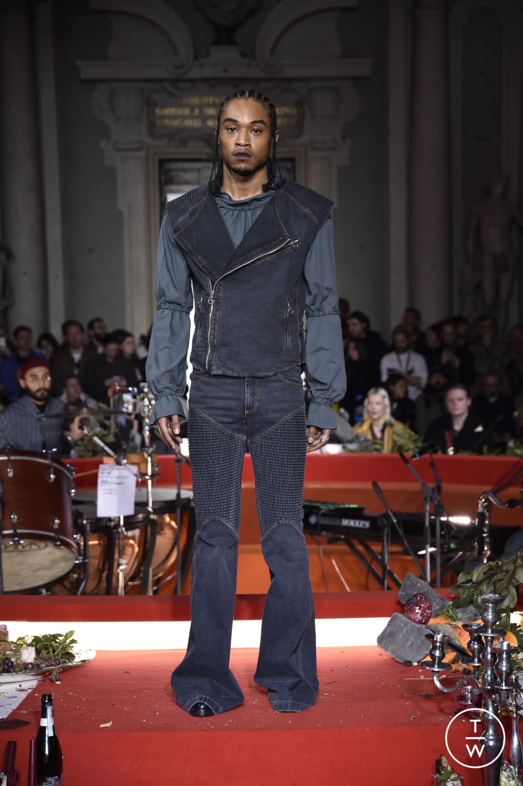 Fashion Week Florence - Pitti Fall/Winter 2020 look 2 de la collection Telfar menswear