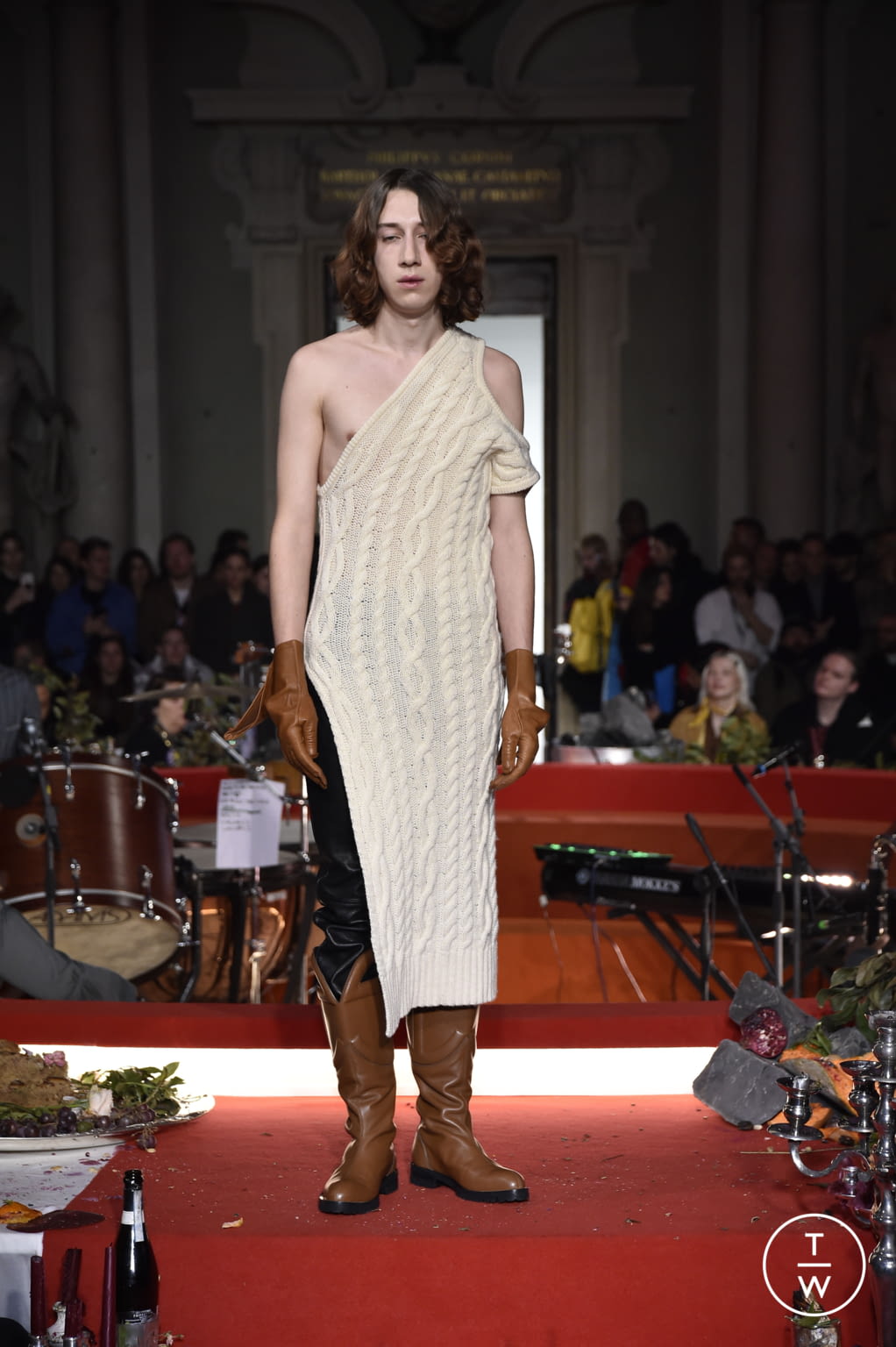 Fashion Week Florence - Pitti Fall/Winter 2020 look 7 de la collection Telfar menswear