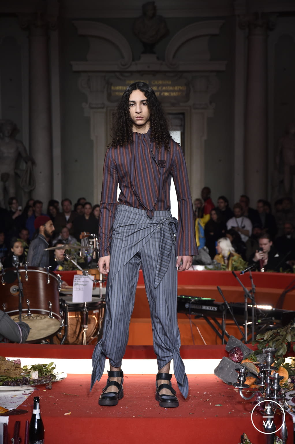 Fashion Week Florence - Pitti Fall/Winter 2020 look 29 de la collection Telfar menswear