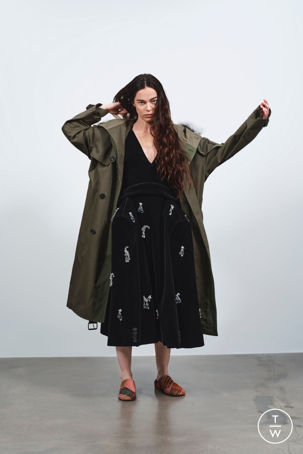 Fashion Week Paris Resort 2026 look 1 from the JW Anderson collection 女装