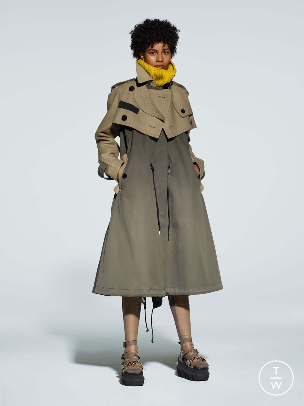 Fashion Week Paris Pre-Fall 2021 look 1 de la collection Sacai womenswear