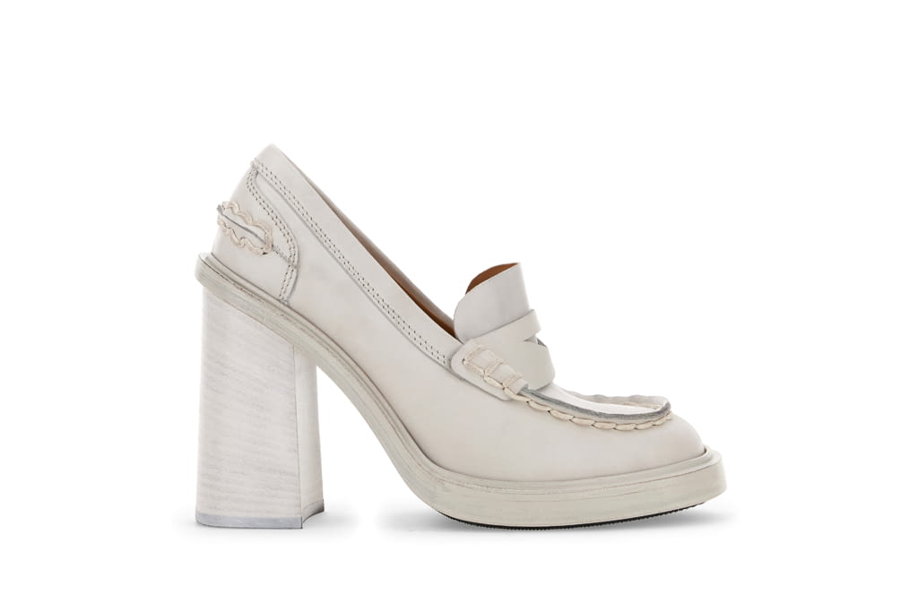 Fashion Week Milan Fall/Winter 2021 look 3 de la collection Tod's womenswear accessories