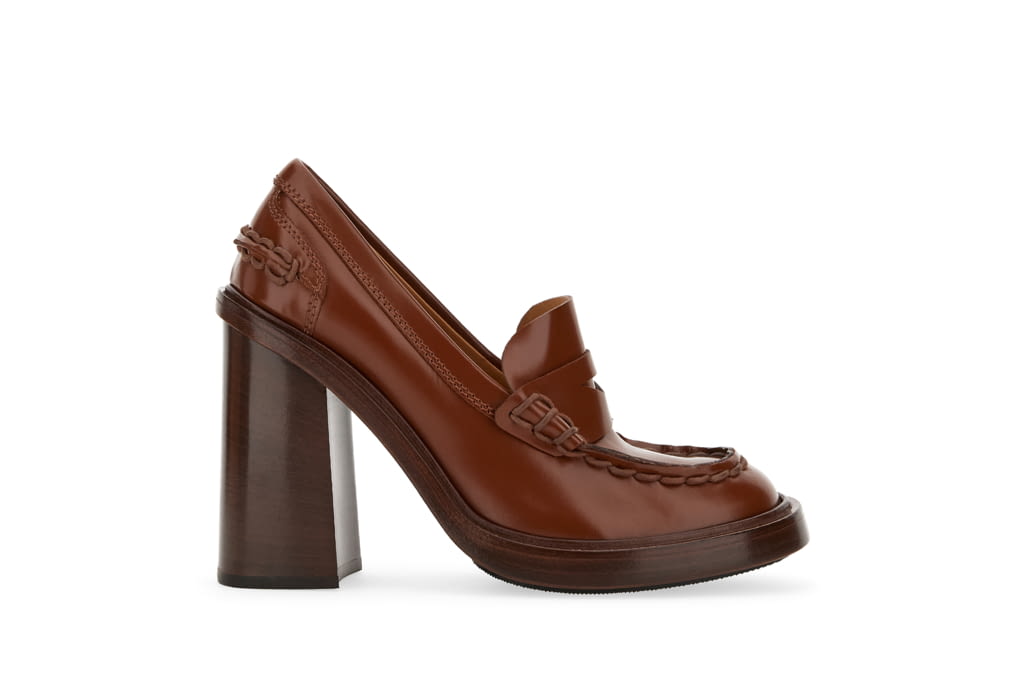 Fashion Week Milan Fall/Winter 2021 look 4 de la collection Tod's womenswear accessories