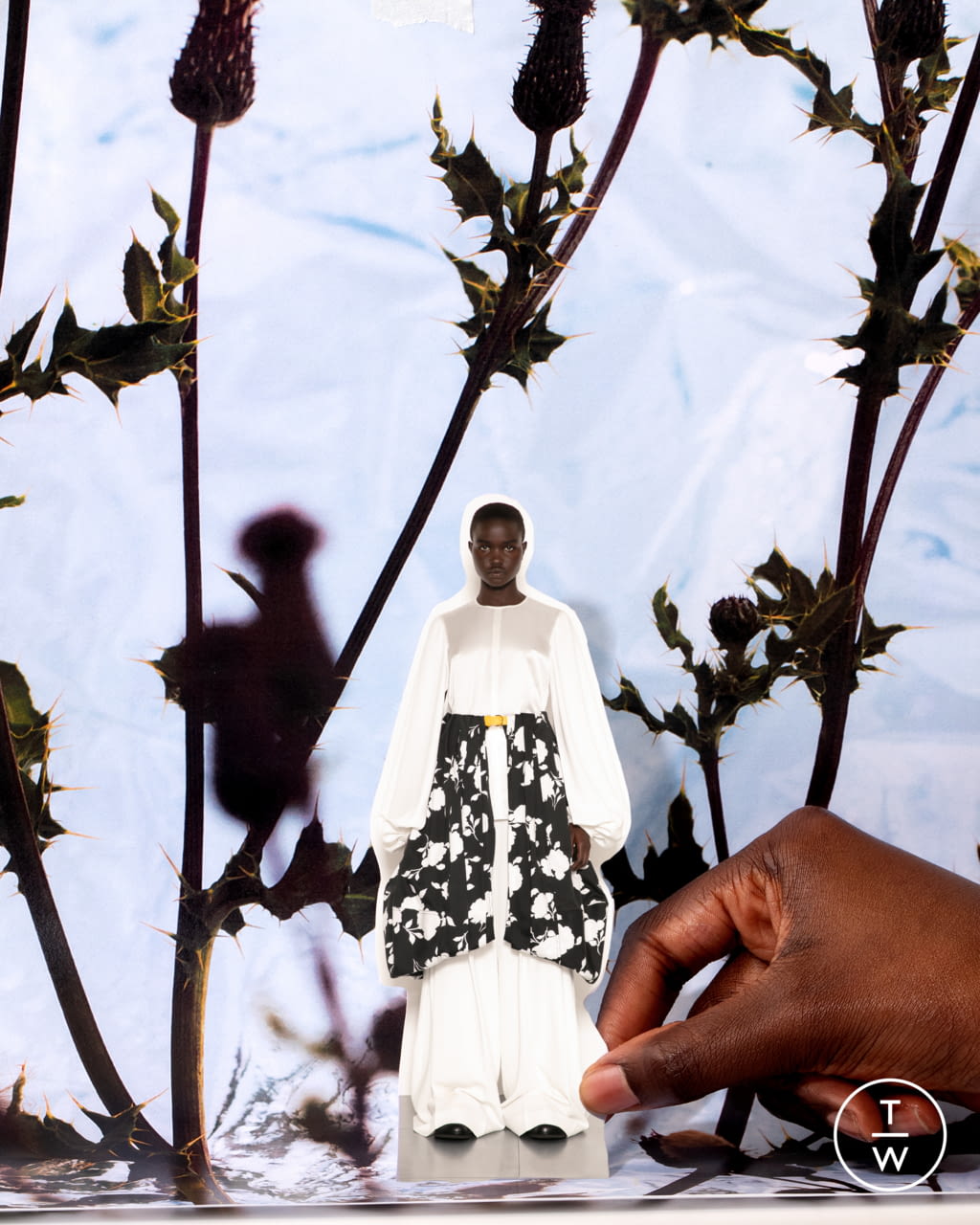Fashion Week Paris Spring/Summer 2021 look 1 from the JW Anderson collection womenswear