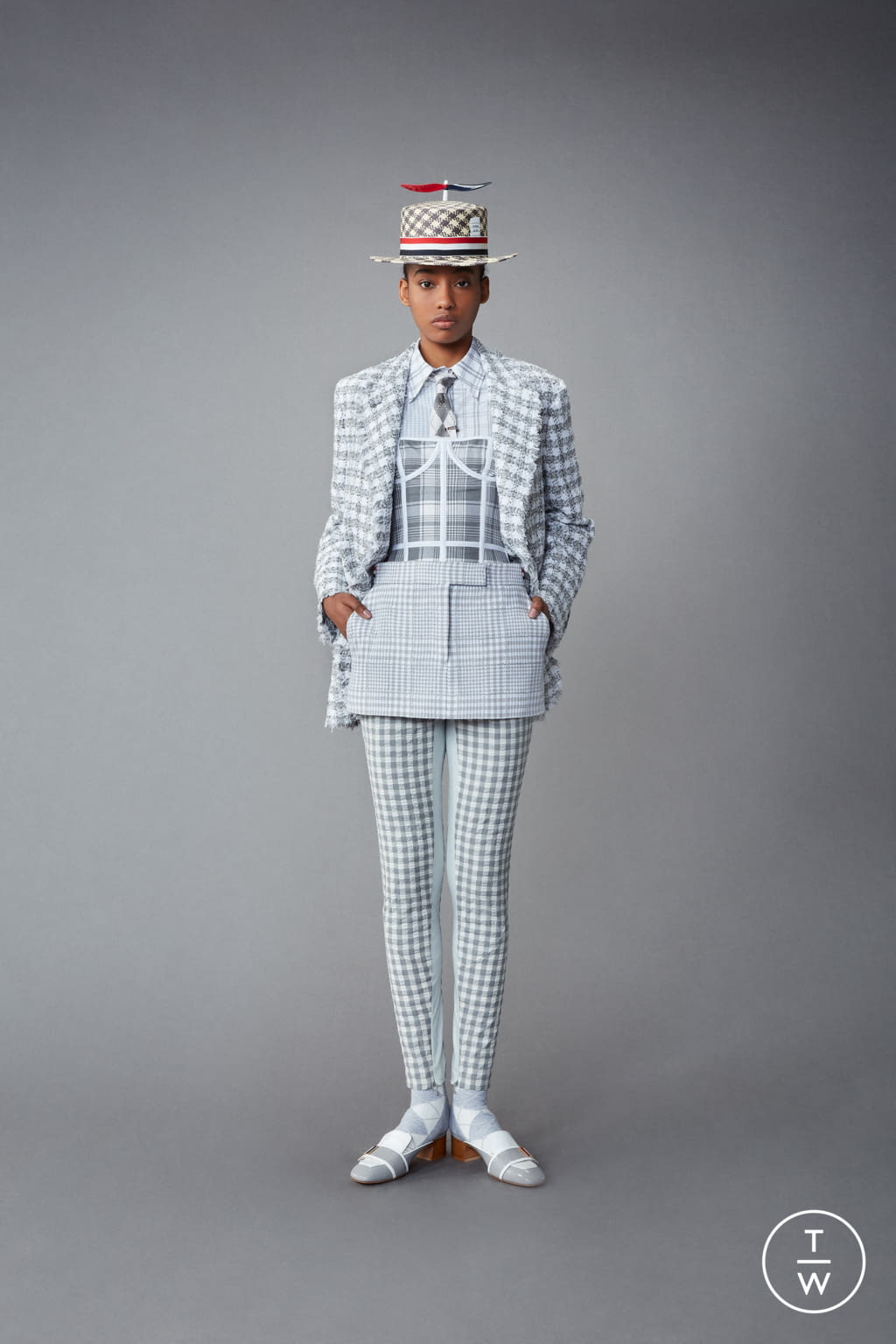 Fashion Week Paris Resort 2022 look 10 from the Thom Browne collection 女装