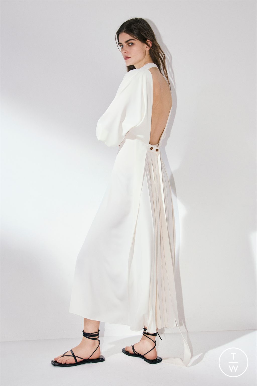 Fashion Week Milan Resort 2025 look 10 from the Philosophy di Lorenzo Serafini collection womenswear