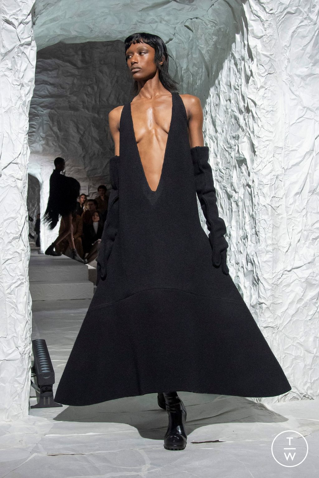 Fashion Week Milan Fall/Winter 2024 look 10 de la collection Marni womenswear