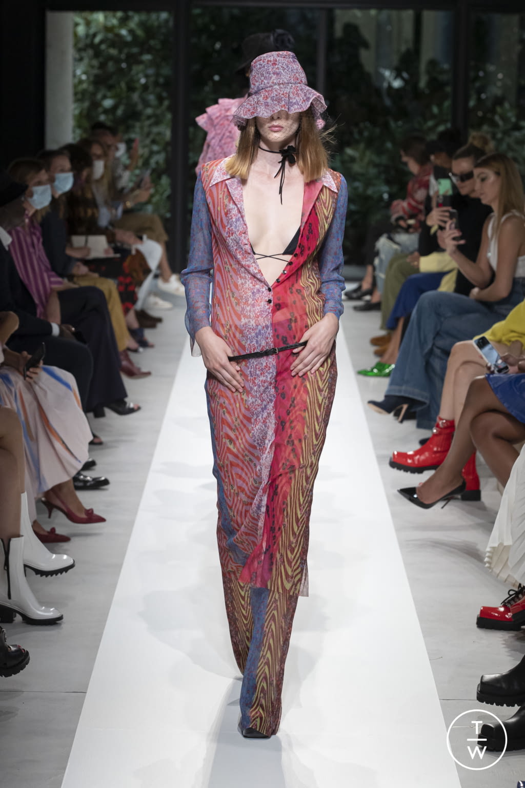 Fashion Week Milan Spring/Summer 2022 look 10 from the Philosophy di Lorenzo Serafini collection womenswear