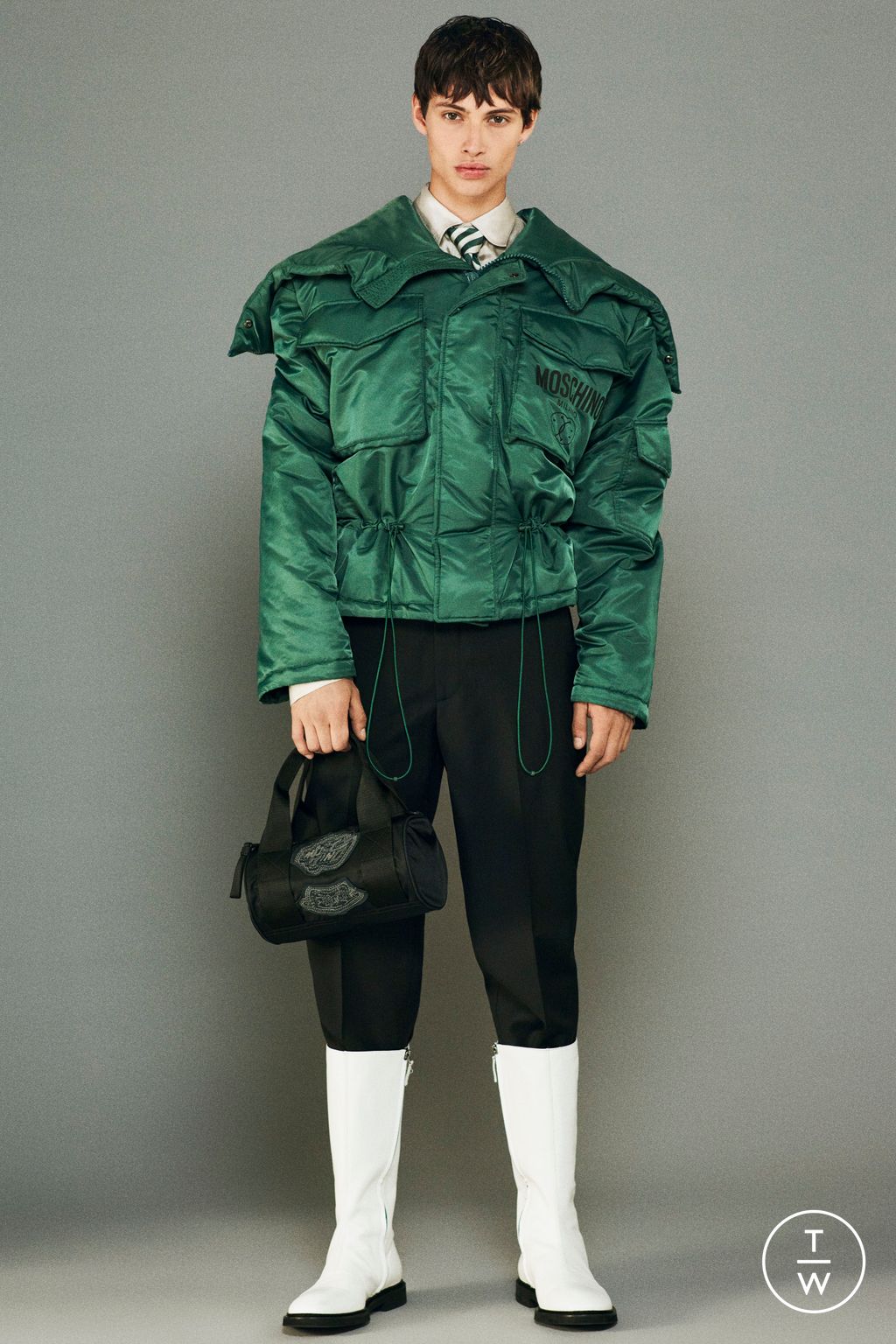 Fashion Week Milan Resort 2024 look 10 from the Moschino collection menswear