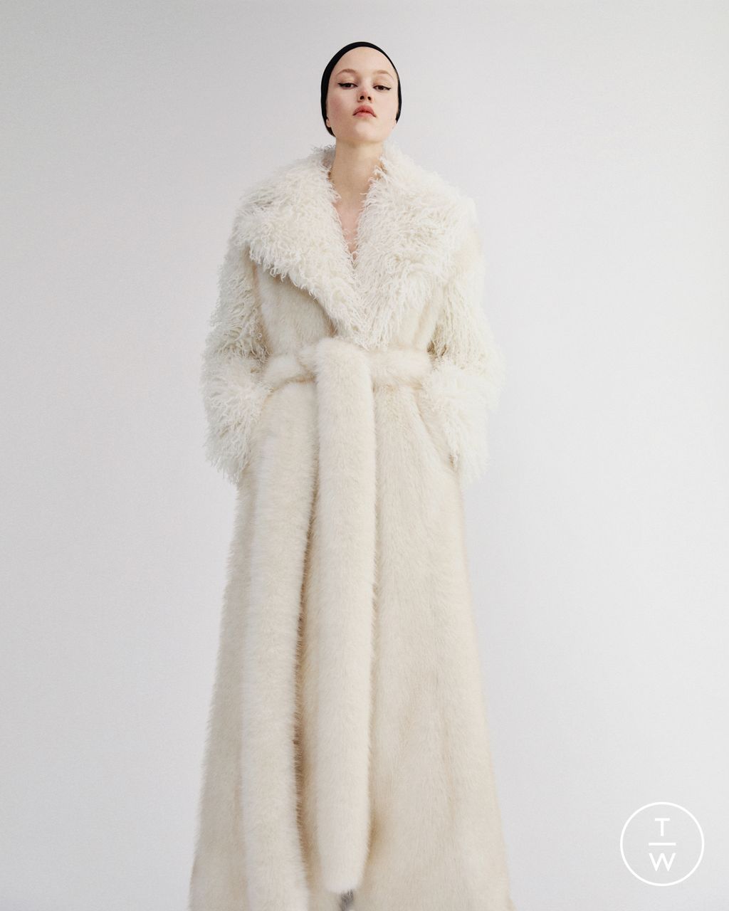 Fashion Week New York Resort 2025 look 10 from the AKNVAS collection womenswear