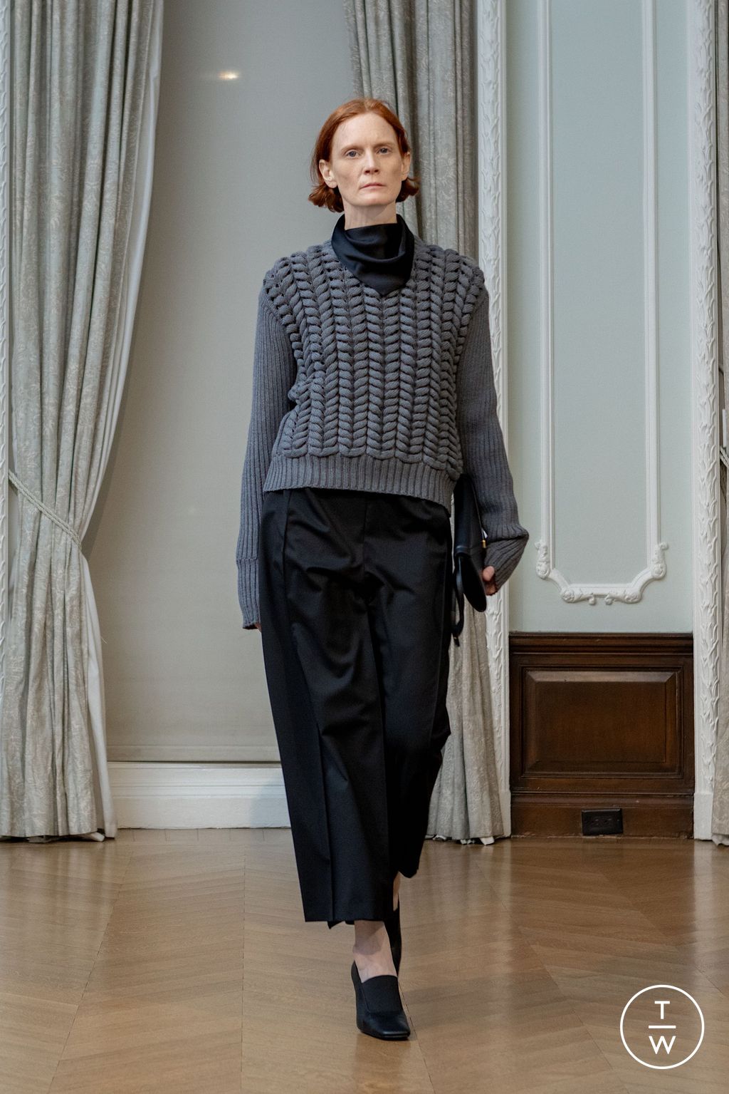 Fashion Week New York Fall/Winter 2025 look 10 from the Bevza collection womenswear