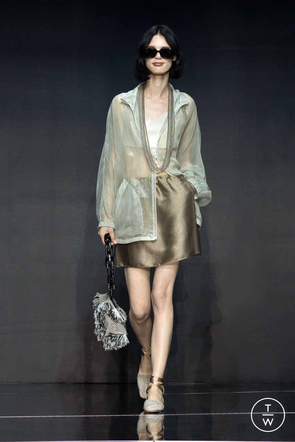 Fashion Week Milan Spring/Summer 2024 look 10 from the Emporio Armani collection 女装