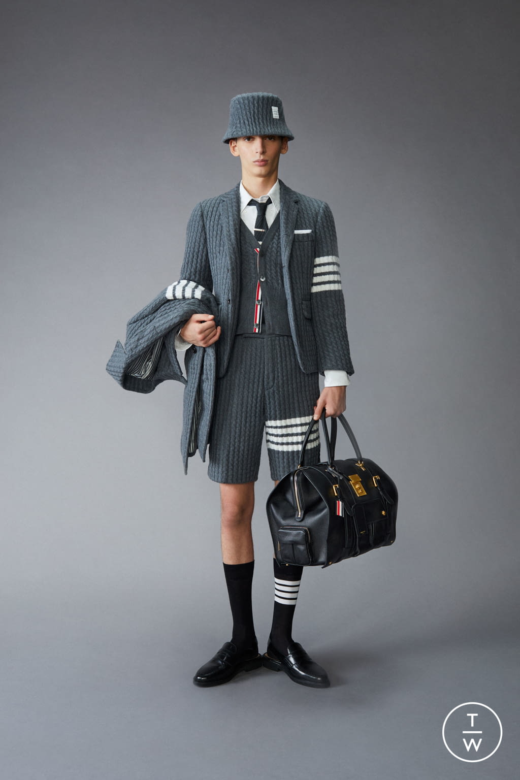 Fashion Week Paris Pre-Fall 2021 look 9 from the Thom Browne collection menswear