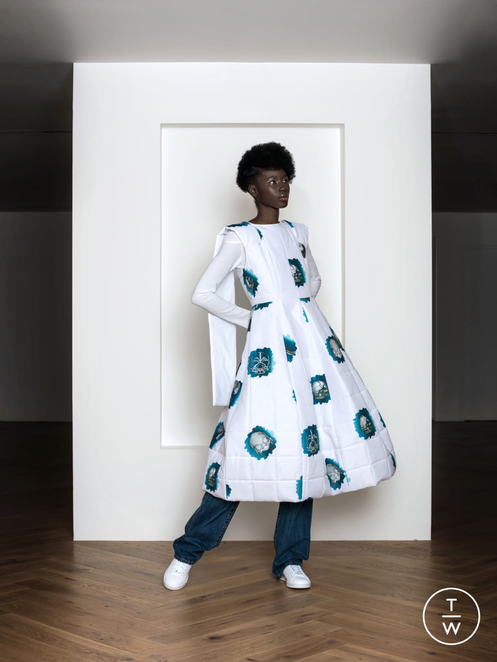 Fashion Week Paris Fall/Winter 2022 look 10 de la collection Mossi womenswear