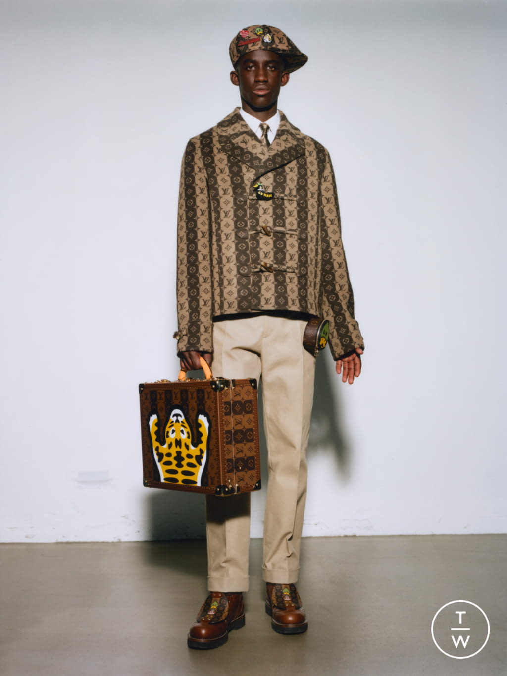 Fashion Week Paris Resort 2022 look 15 from the Louis Vuitton collection menswear