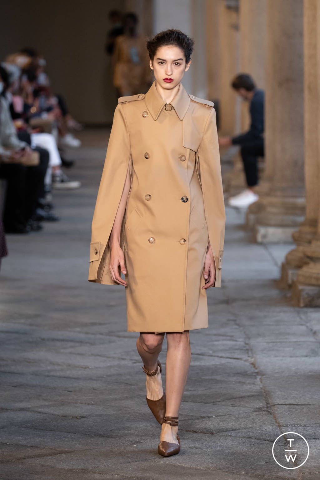 Fashion Week Milan Spring/Summer 2021 look 10 from the Max Mara collection 女装