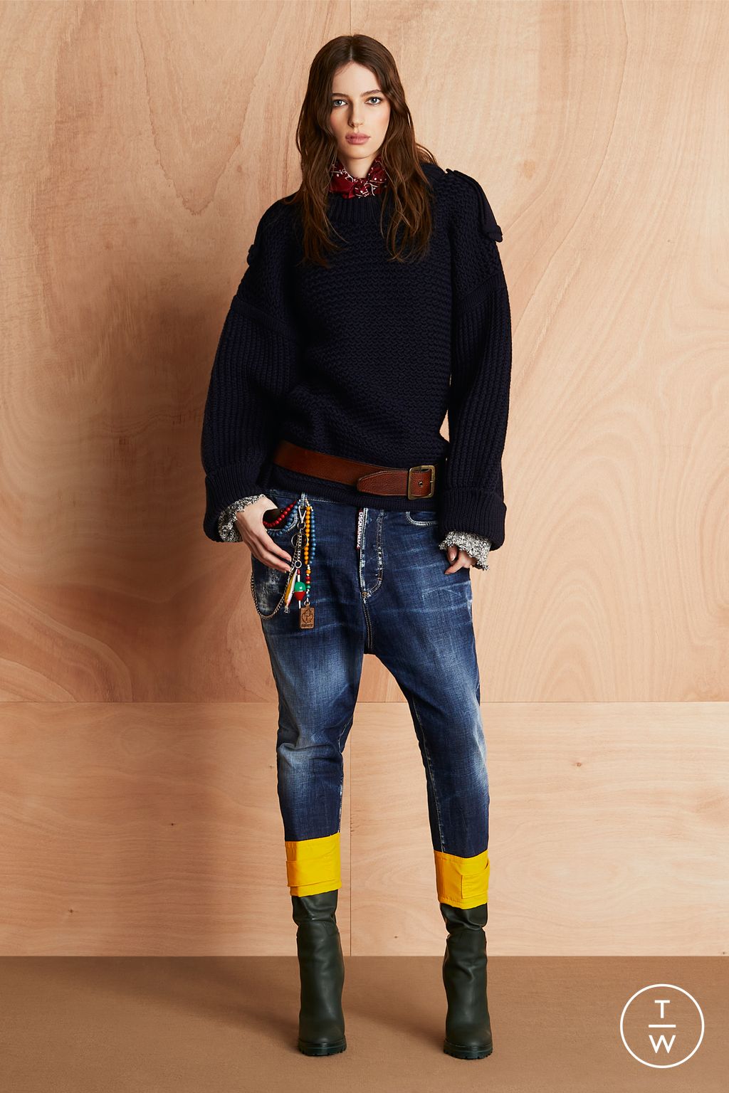 Fashion Week Milan Pre-Fall 2024 look 10 from the Dsquared2 collection 女装
