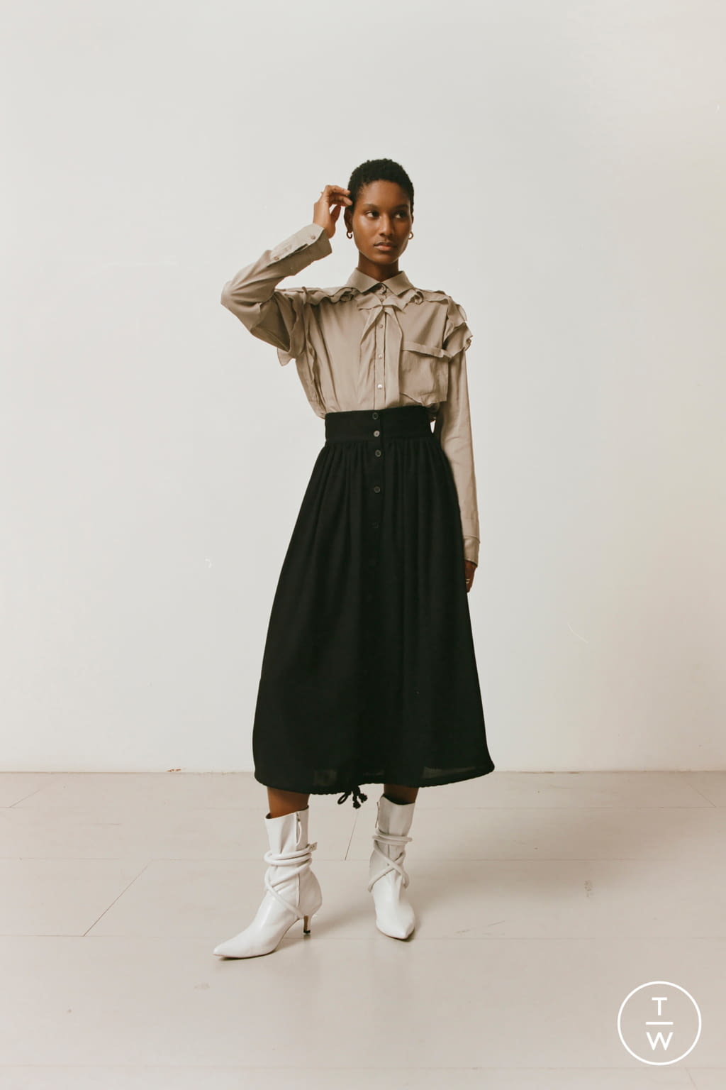 Fashion Week London Fall/Winter 2021 look 10 from the Palmer Harding collection womenswear