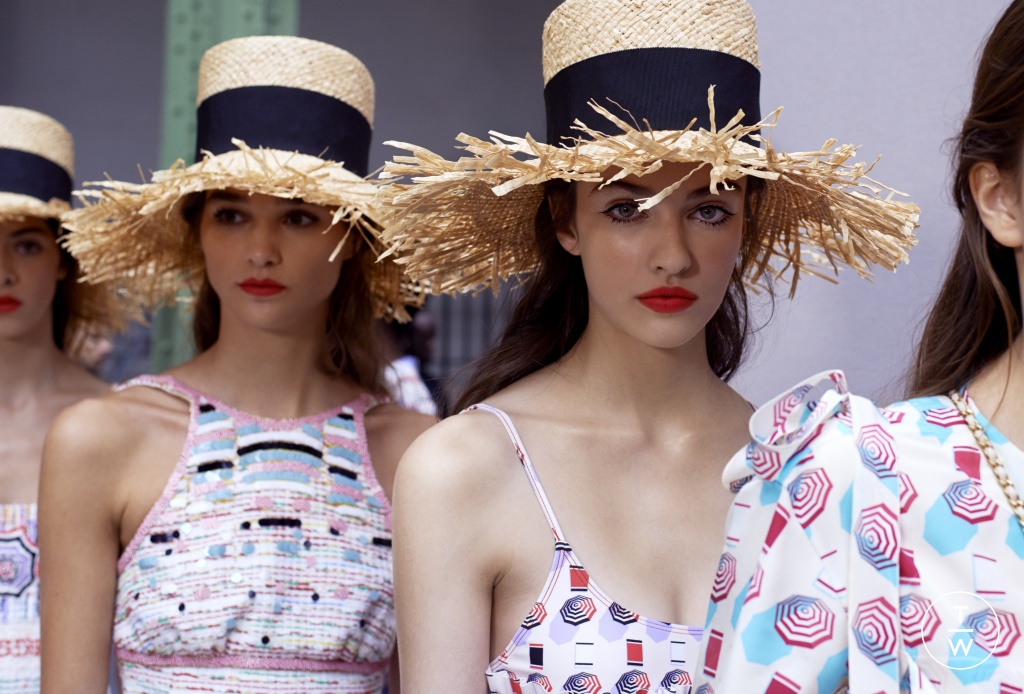 Fashion Week Paris Spring/Summer 2019 look 10 de la collection Chanel womenswear accessories