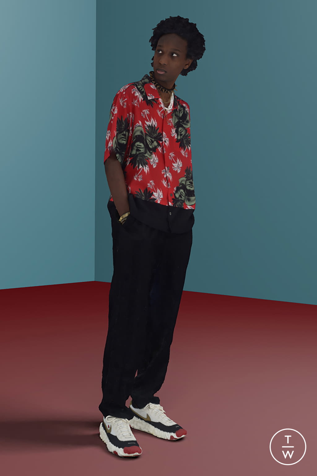 Fashion Week Paris Spring/Summer 2021 look 10 from the Undercover collection menswear