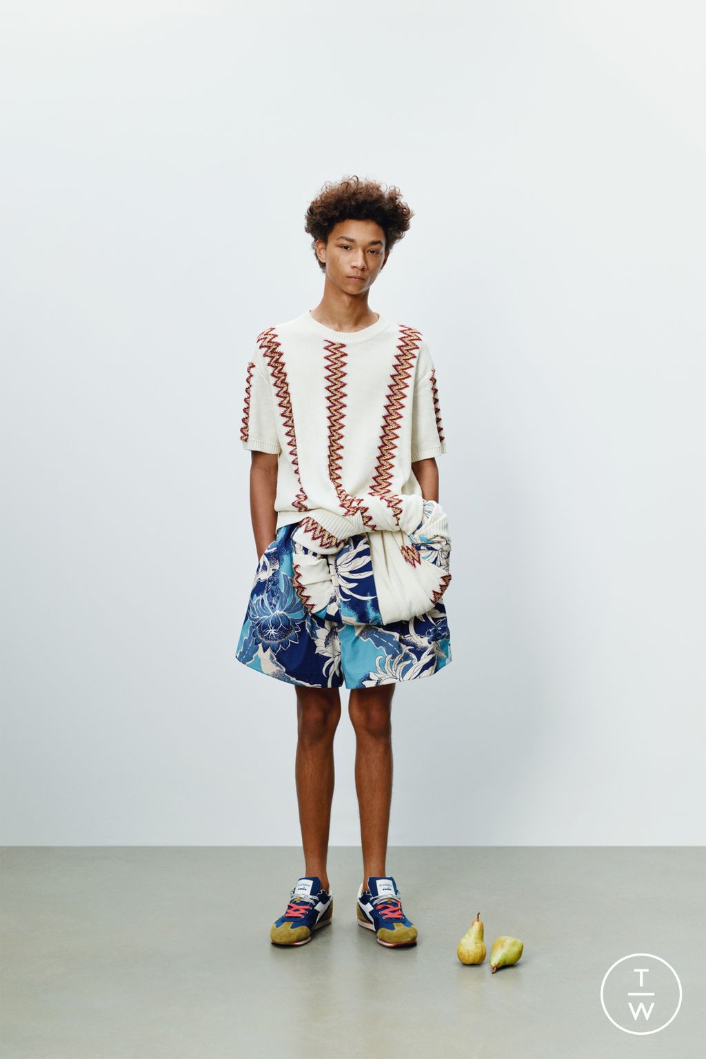 Fashion Week Paris Fall/Winter 2026 look 100 de la collection JW Anderson womenswear