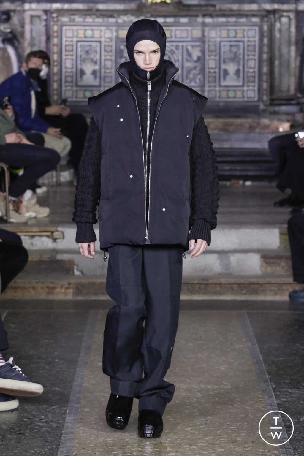 Fashion Week Milan Fall/Winter 2022 look 19 from the Alyx collection menswear