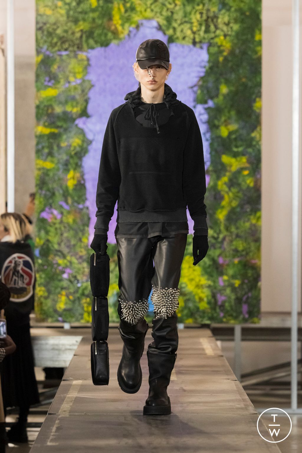Fashion Week Milan Fall/Winter 2023 look 17 from the Alyx collection 男装